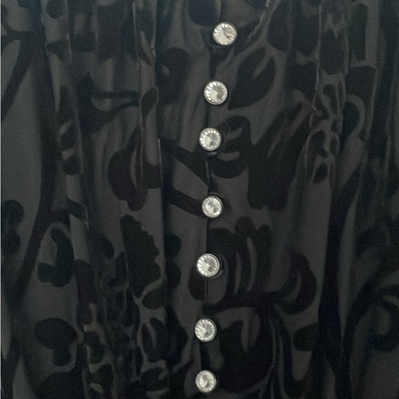 Belle robe noire. Haut en velours. - Picture 8 of 8